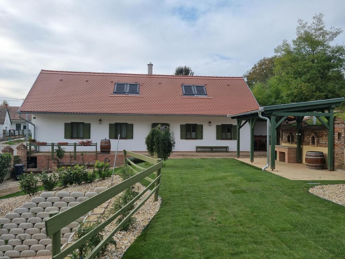 Villa Tulipános Palkonya Esterno foto