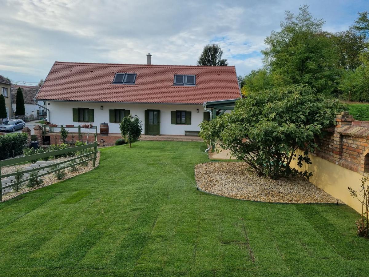 Villa Tulipános Palkonya Esterno foto